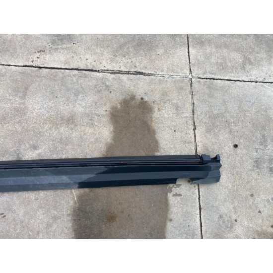 Right dirt deflector moulding side skirt Volvo XC40 31448224 31448833