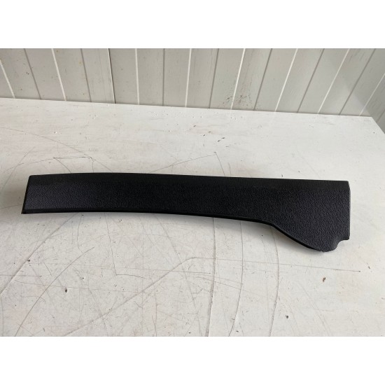 Ornament dreapta stalp A jos VOLVO XC60 2018+ 31425694 31426890