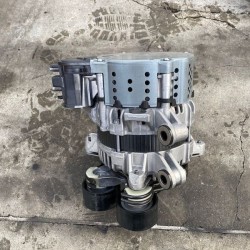 Alternator VOLVO XC60 B4MILD HYBRID 2021+ 32137503