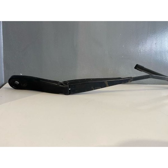 Windshield Wiper Arm Right Volvo XC60 2015-2017 30753526 