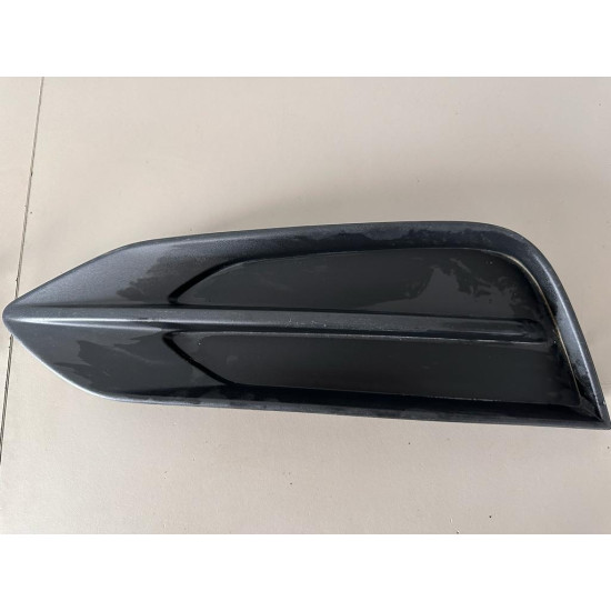 Front bumper left grille Volvo S90 31383249 Front bumper left grille Volvo S90 31383249