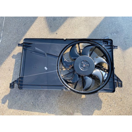 Radiator fan Volvo V50 2011 31261989 3M5H-8C607-RJ 