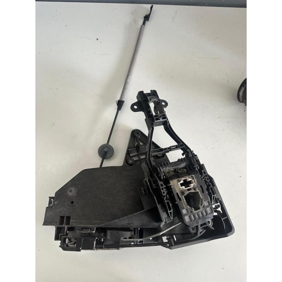 Front right door lock mechanism Volvo S60 V60 31301739 31349860 Front right door lock mechanism Volvo S60 V60 31301739 31349860
