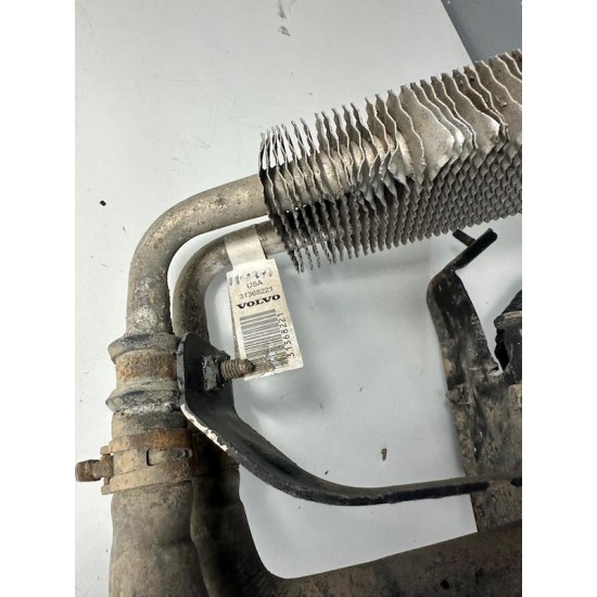 Radiator cooling system battery VOLVO V60 2014-2018 31368221 Radiator cooling system battery VOLVO V60 2014-2018 31368221