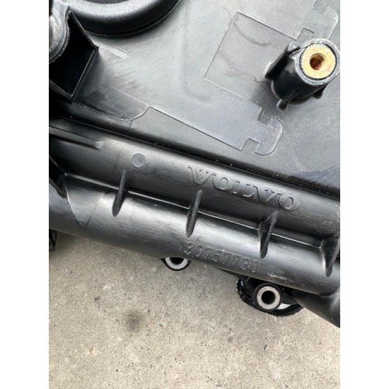 Carcasa filtru de ulei Volvo V40 V70 S60 S80 XC60 XC70 V40 2014+ 30757730 Carcasa filtru de ulei Volvo V40 V70 S60 S80 XC60 XC70 V40 2014+ 30757730