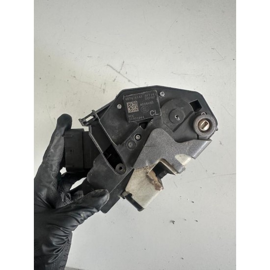 Rear right door lock mechanism VOLVO S60 V60 31301944 31349871 Rear right door lock mechanism VOLVO S60 V60 31301944 31349871