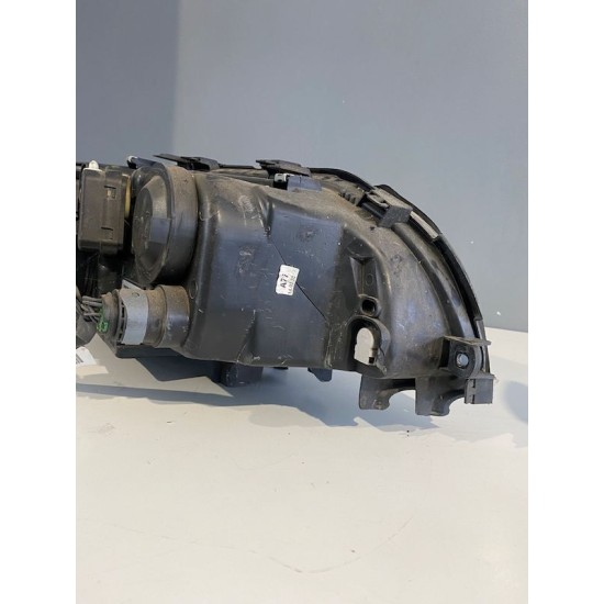 Far Stanga Volvo V70 XC70 2000-2008 30698835 89900331