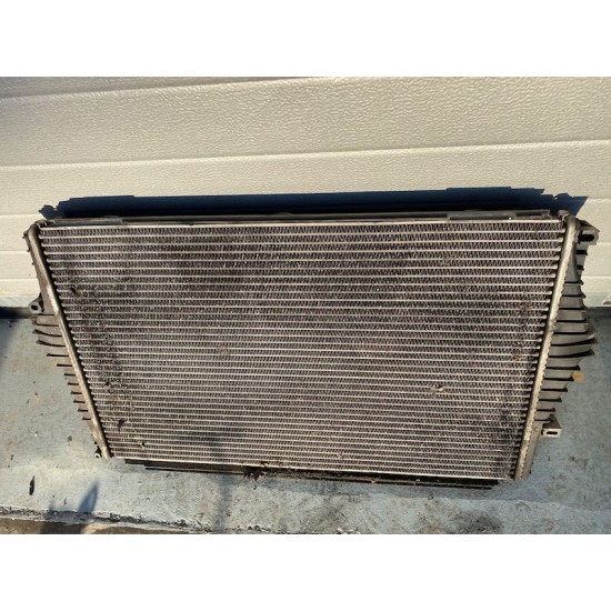 Radiator apa VOLVO V70 XC70 S80 31319056