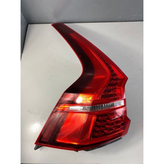 Stop stanga VOLVO XC60 2018 31420427 32228914 Stop stanga VOLVO XC60 2018 31420427 32228914