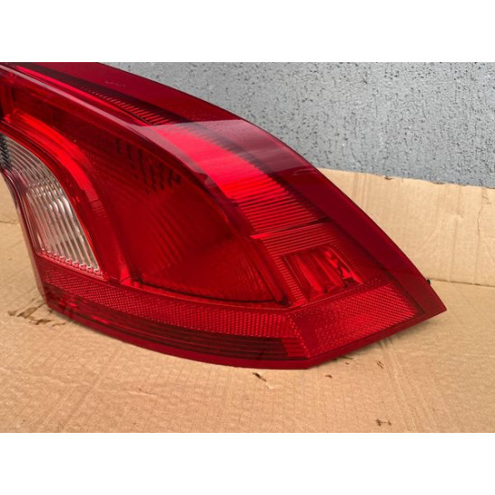 Taillight Rear Right Volvo S60 2010-2017 31395931