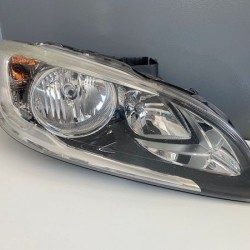 Front right headlight halogen Volvo S60 V60 D6 HYRBID 2014-2018 31420270