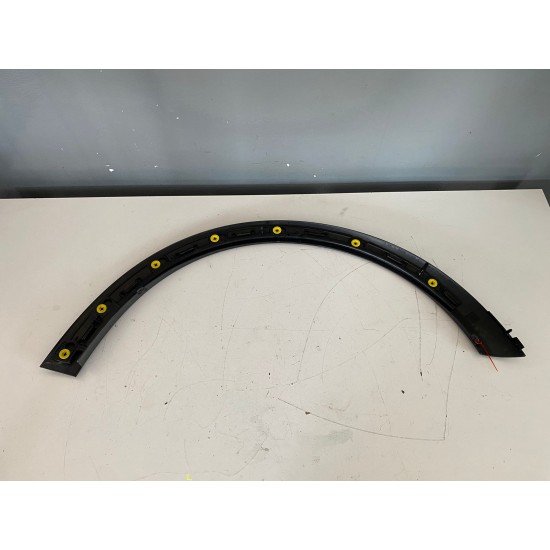 Bandou Ornament Aripa Stanga Fata Volvo C30 31283124
