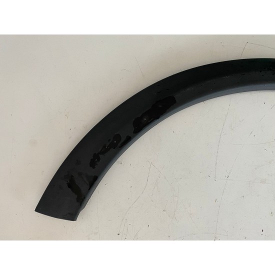 Bandou Ornament Aripa Stanga Spate Volvo C30 31283136