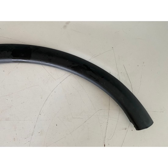 Bandou Ornament Aripa Stanga Spate Volvo C30 31283136