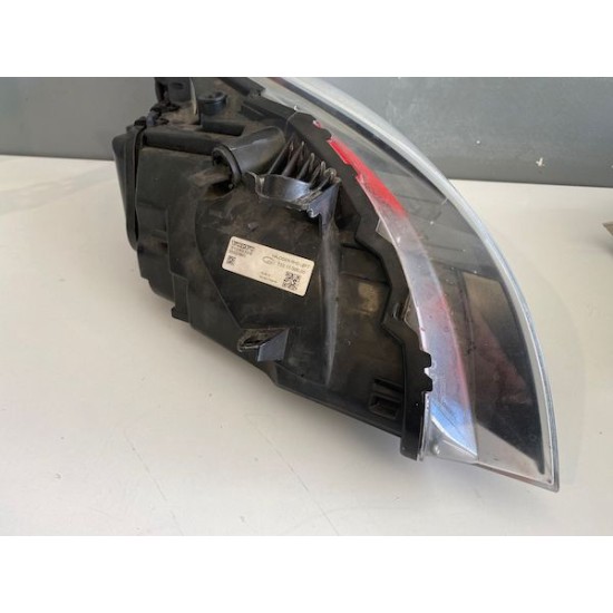 Left headlight halogen Volvo V40 2012+ 31283328