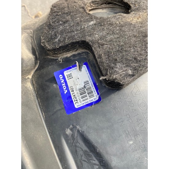 Carenaj Fata Dreapta Volvo XC40 2018 32241407 Carenaj Fata Dreapta Volvo XC40 2018 32241407