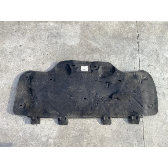 Capitonaj capota VOLVO XC40 2018 31442796 Capitonaj capota VOLVO XC40 2018 31442796
