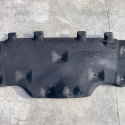 Capitonaj capota VOLVO XC40 2018 31442796 Capitonaj capota VOLVO XC40 2018 31442796