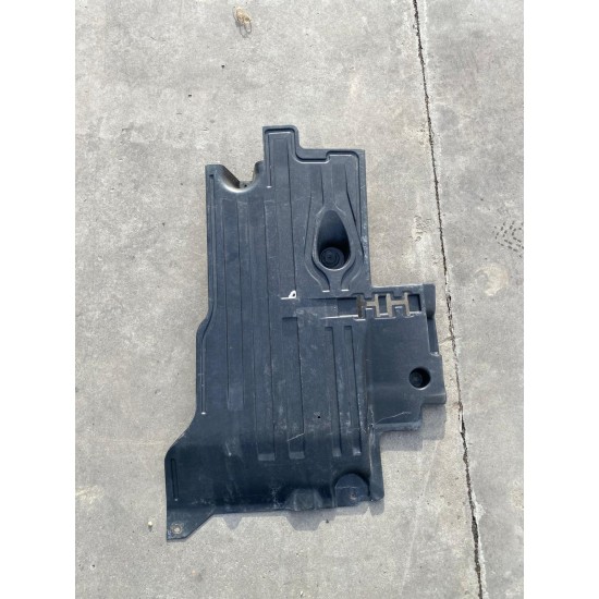 Rear right side underbody cove splash shield VOLVO XC40 2019 31694916
