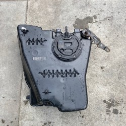  ADBLUE tank VOLVO XC40 2019 32242177
