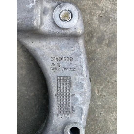 Suport compresor VOLVO XC40 2018 31401869 Suport compresor VOLVO XC40 2018 31401869
