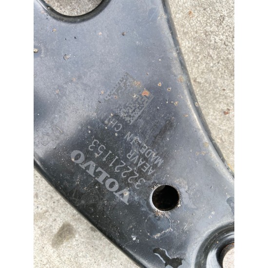 Brat suspensie stanga fata VOLVO XC40 2018 32221153 Brat suspensie stanga fata VOLVO XC40 2018 32221153