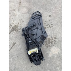 Suport broasca incuietoare usa dreapta spate Volvo XC40 2018+ 30747097 30747108 