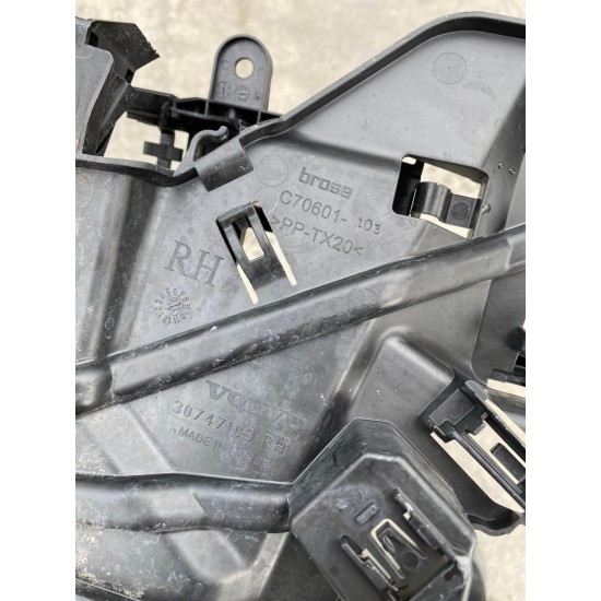 Suport broasca incuietoare usa dreapta spate Volvo XC40 2018+ 30747097 30747108 