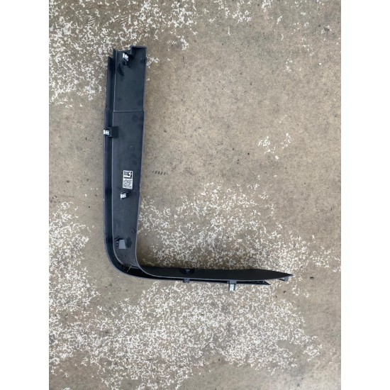 REAR LEFT SIDE TAILGATE LIFTGATE TRUNK PANEL TRIM VOLVO XC40 2018+ 30747057