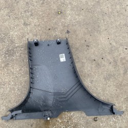 Ornament interior dreapta jos B-pillar 31457497