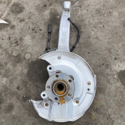 Front left steering knuckle Volvo XC90 XC60 2018+ 31476878 31360642