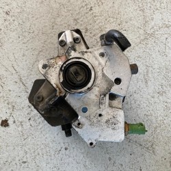 High pressure fuel pump VOLVO XC70 S60 XC90 V70 S80 C30 V50 C70 8692521 36001127 30756125 31303475