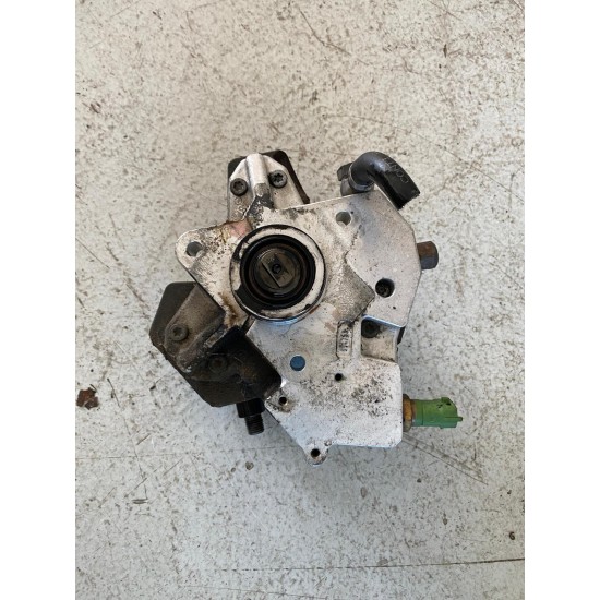 High pressure fuel pump VOLVO XC70 S60 XC90 V70 S80 C30 V50 C70 8692521 36001127 30756125 31303475