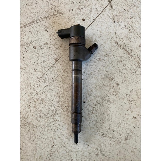 Injector diesel nozzle Volvo V70 XC60 S80 30777526 36000574