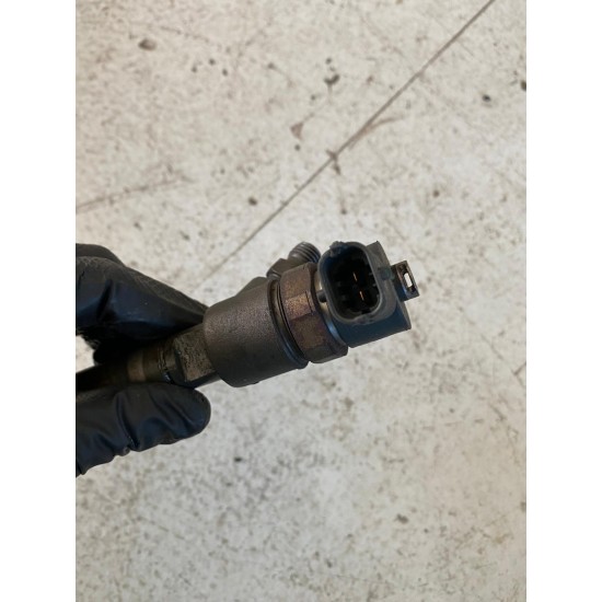 Injector diesel nozzle Volvo V70 XC60 S80 30777526 36000574