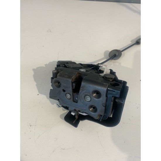 Broasca incuietoare usa fata dreapta Volvo C30 C70 S80 V50 V70 XC60 XC70 V60 31253658 