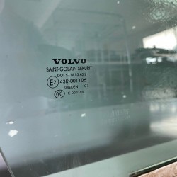 Front right hardened glass Volvo XC70 2007 43R-001106 30753470