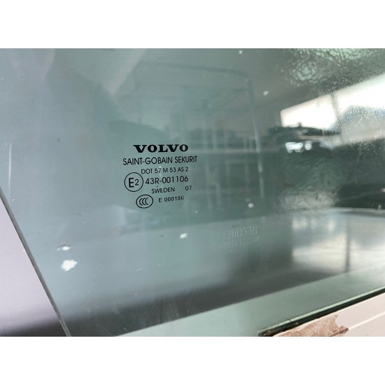 Front right hardened glass Volvo XC70 2007 43R-001106 30753470