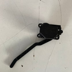 Climate control module Volvo XC90 XC70 S80 V70 S60R 30676510 8623355