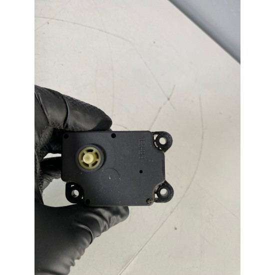 Climate control module Volvo XC90 XC70 S80 V70 S60R 30676510 8623355