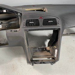 Dashboard panel with passenger airbag VOLVO XC70 2007 9177707