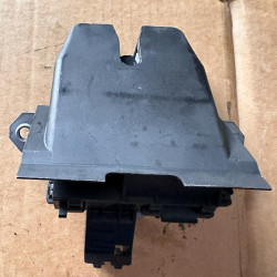 Tailgate lock mechanism Volvo V40 31335870