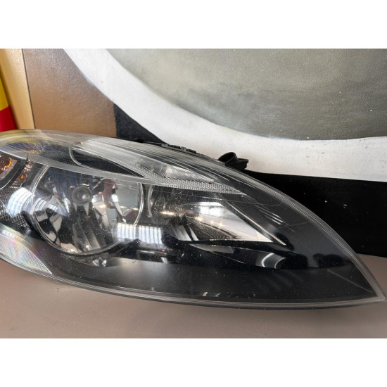 Front right headlight halogen Volvo V40 31283329