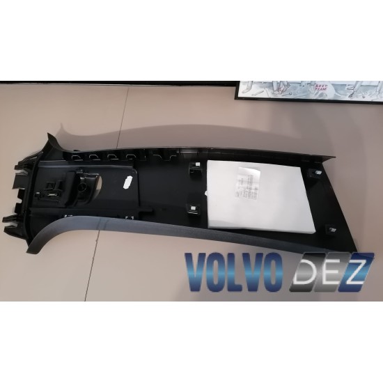 Stalp control centura stanga fata VOLVO XC40 31479714