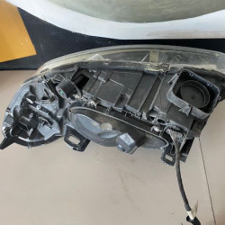 Far dreapta fata halogen 8 pini VOLVO XC60 2014+ 31358110