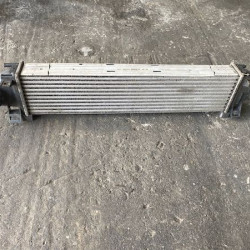 Radiator Intercooler Volvo V40 V70 S80 XC60 XC70 2008-2013 31338474