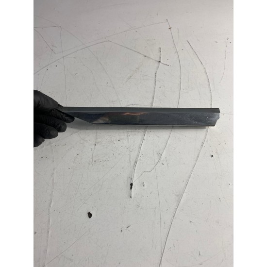 Crom grila bara fata VOLVO V60 2011-2018 31290596