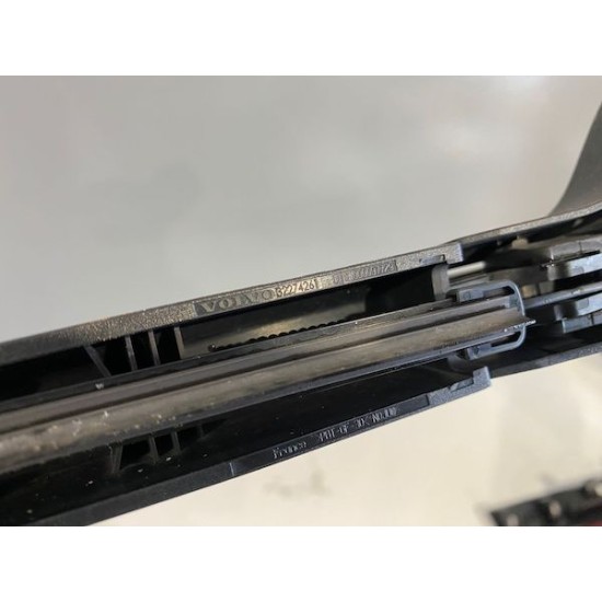 Rear wiper blade arm VOLVO XC60 2018+ 32274261