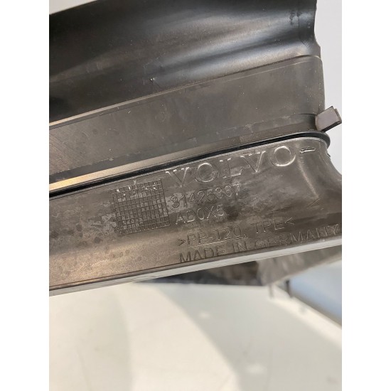 Deflector radiator rezonator Volvo XC60 2018-2022 31425367 31425366