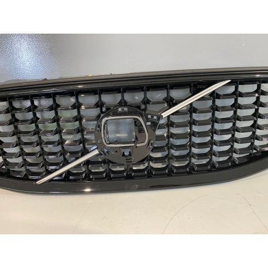 Grila bara fata VOLVO XC60 FACELIFT R-DESIGN 2022+ 32133812 32409198